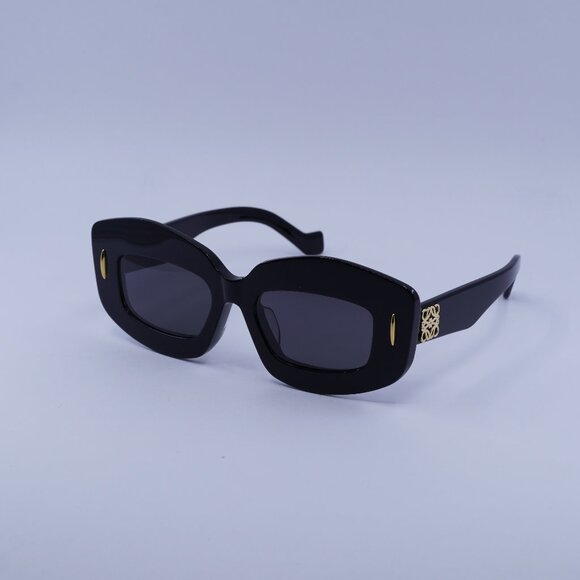 Loewe LW40114F 01A Sunglasses Shiny Black Cat Eye Frame, Smoke Lenses main image 8